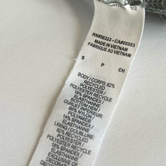 🩷NIKE SPORTS BRA SOACE GRAY LOGO WORKOUT SIZE SMALL DRIFIT WORKOUT GYM RUNNING - Picture 6 of 8